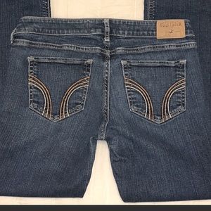 HOLLISTER SKINNY JEANS SIZE 7 REG           W 28 x L 33